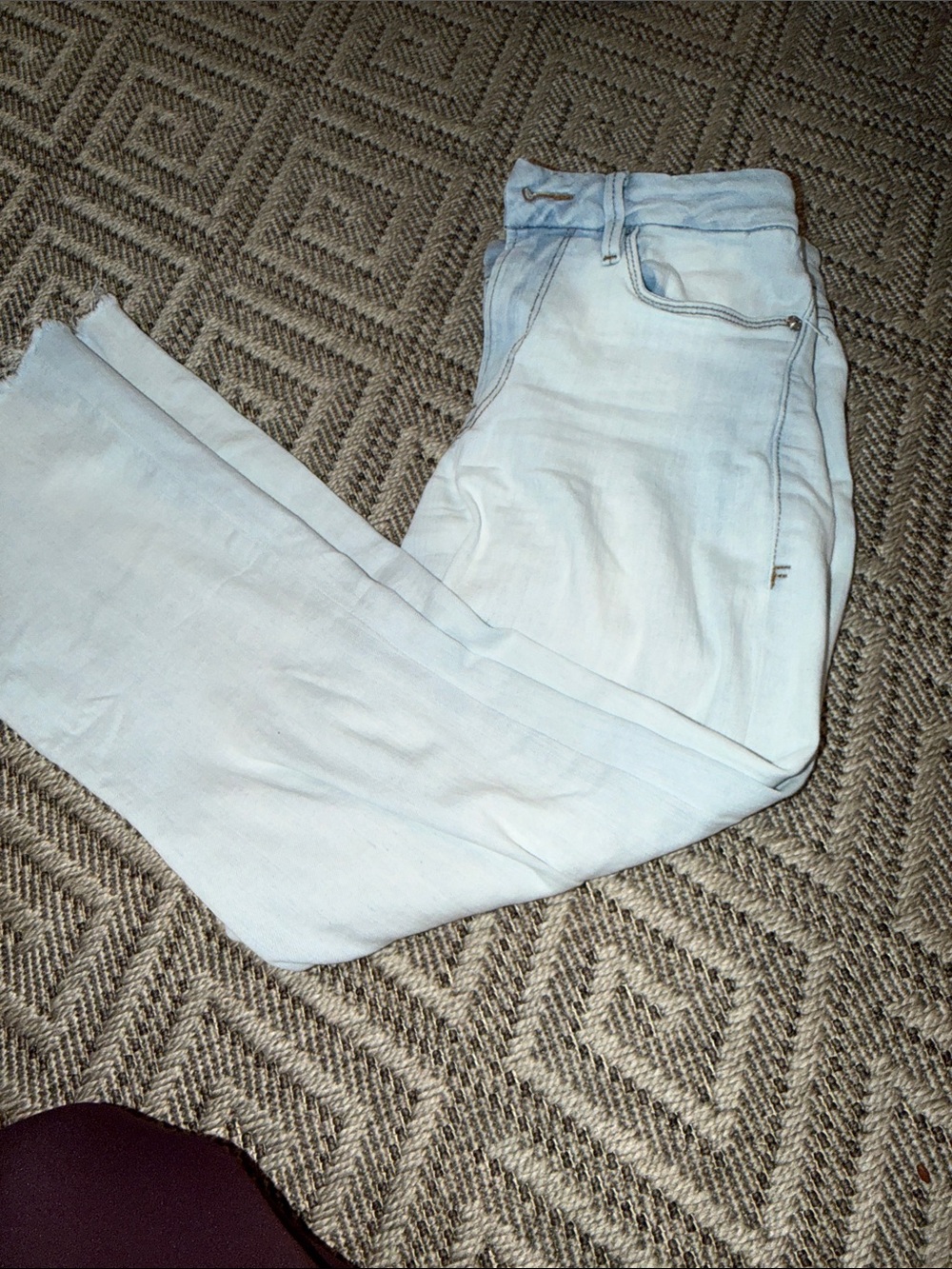 FRAME Light Wash Jeans - excellent condition